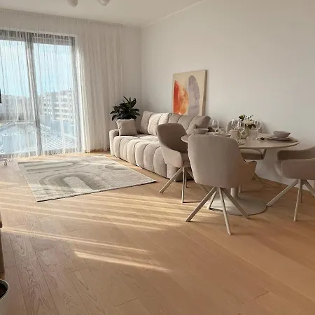 Premium I View I Free Parking Apartment *